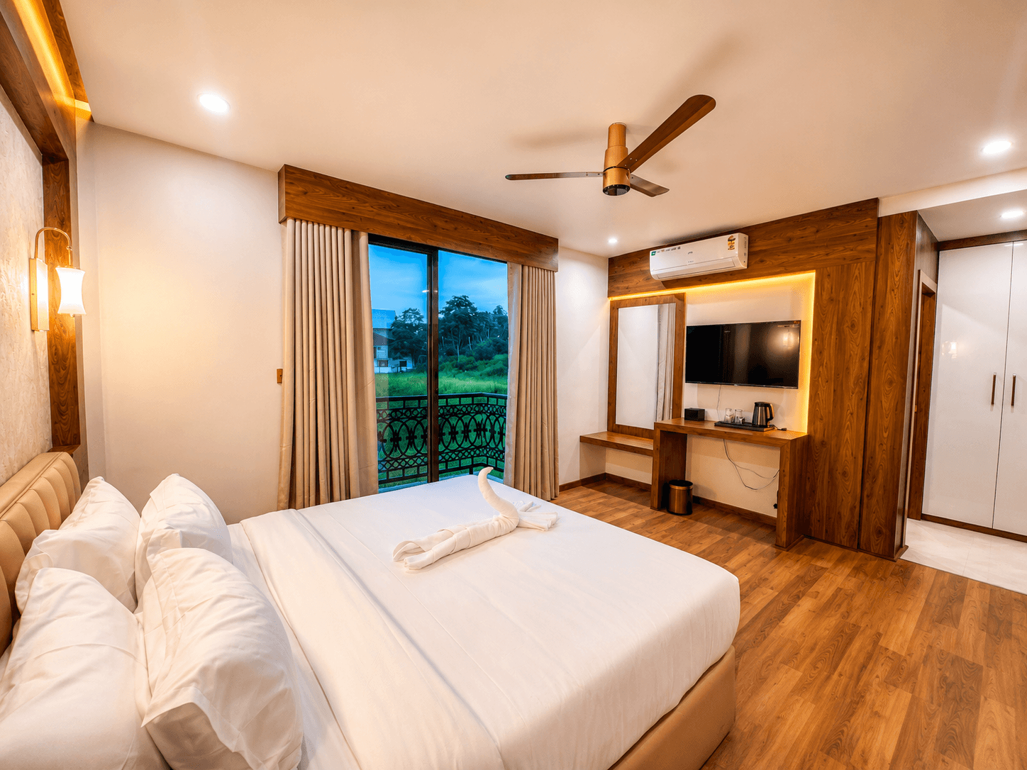 Welcome to RAPHILHIN – The Business Hotel